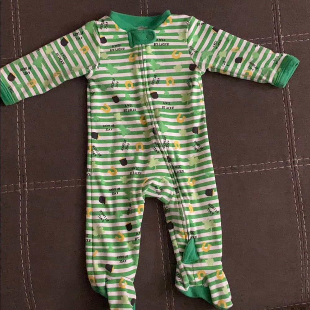 St Patrick’s day sleep n play outfit